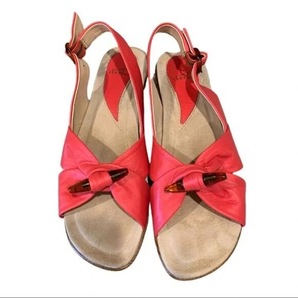 Dansko Womens 39 (8-8.5) Sandals Alize Strappy Red Glove Leather Slingback Shoes - Picture 1 of 8